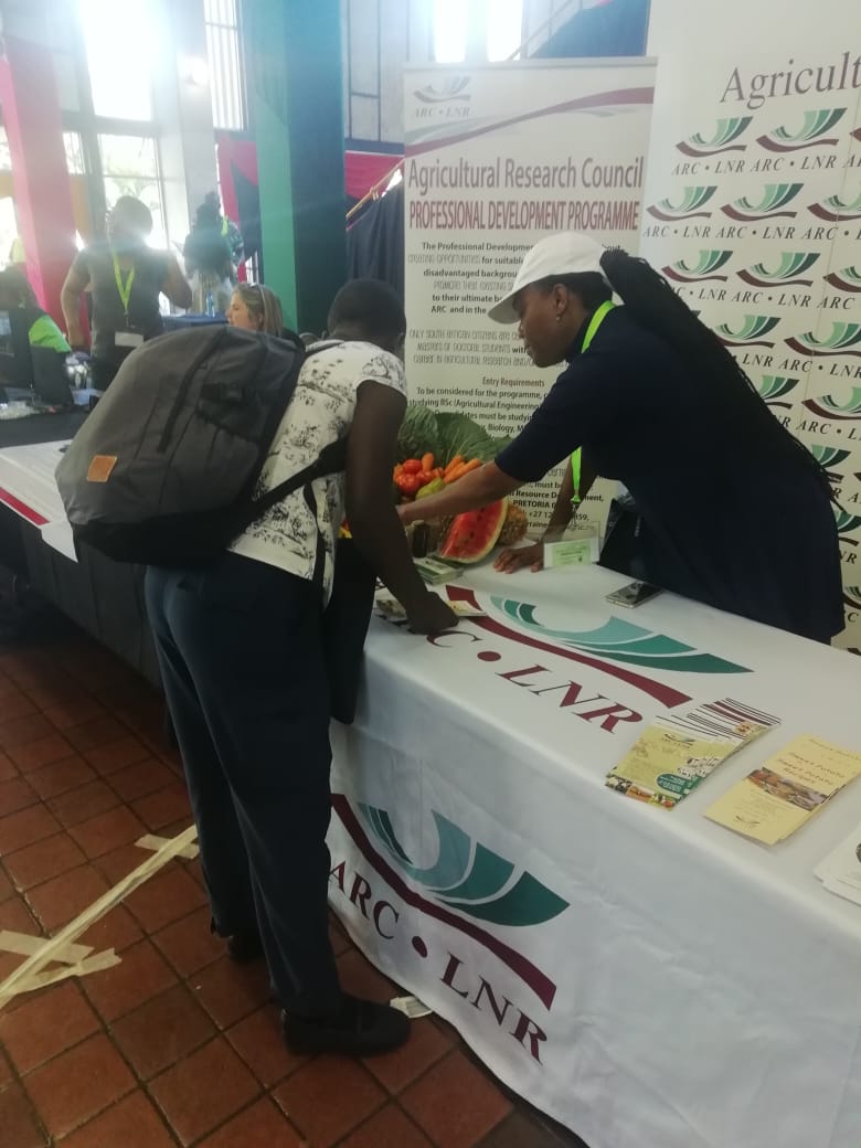 ARCSouthAfrica's tweet photo. The ARC was part of the University of KwaZulu-Natal's (College of Agriculture, Engineering and Science) Postgraduate Research & Innovation Symposium (PRIS). ARC attend the event to view the research, exhibit our offerings as well as judge the submissions. #pris2018 https://t.co/0agnOQUd5T