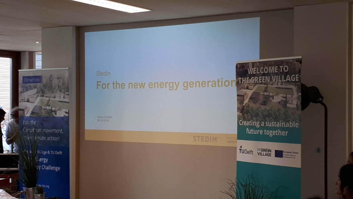 TheGrnVillage's tweet photo. and we're off! starting with presentations @gareth_wakeling and @Stedin during the 2018 #climathon #delft @tudelft @ClimateKIC_NL https://t.co/DffU3T2gHC