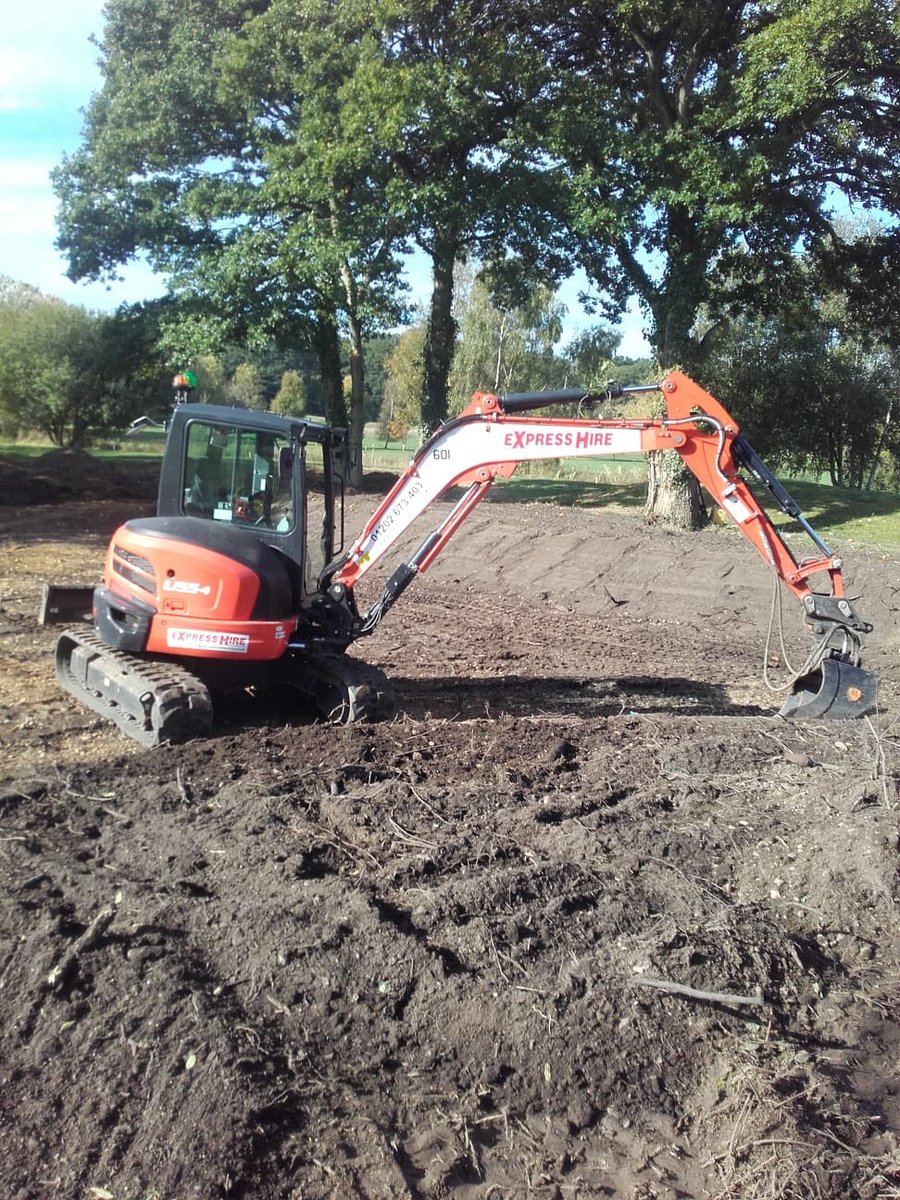 One of our brilliant <a href="/KubotaUK/">Kubota UK</a> zero tail excavators with a tilting bucking working long hours <a href="/CraneValleyGolf/">Crane Valley GC</a> 🙋‍♂️4
