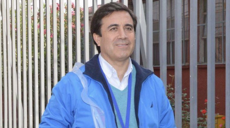 Como alcalde quiero saludar y reconocer la labor diaria que realizan nuestros funcionarios municipales que hoy celebran su día. Muchas gracias por el esfuerzo y compromiso diario para hacer de Los Andes una mejor ciudad. Muchas Felicidades!