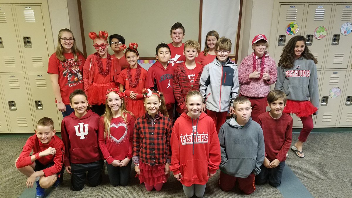 CmclarenC's tweet photo. Team 6-1 is all decked out in red for Red Ribbon Week! @RSIHawks @rsicounselors https://t.co/eOirMWeMyJ