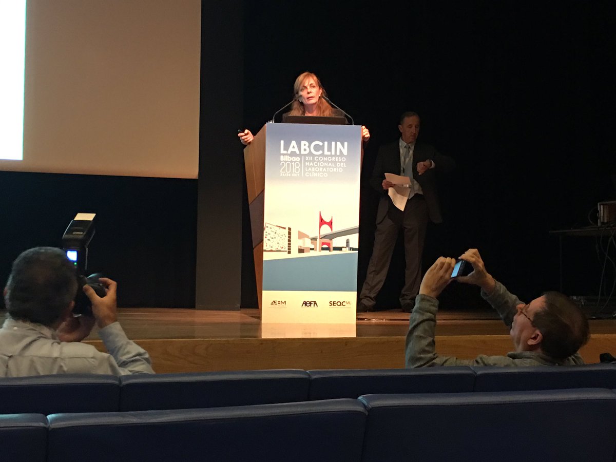 lamercheditas's tweet photo. Ceremonia de clausura de @congresolabclin y entrega de premios, habla la Presidenta del Comité Científico, #Marisa Hortas #LabClin2018 https://t.co/TY7Al8t5WH