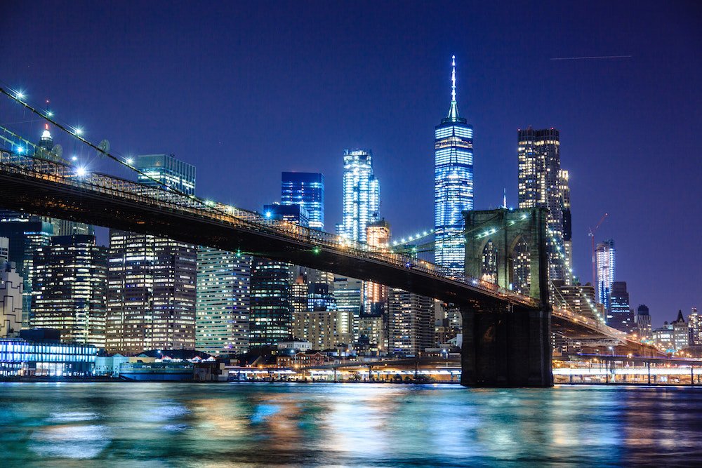 pluxlimo's tweet photo. Heading into New York for date night this weekend? Who wants to deal with traffic or public transportation? Let us take care of the driving and you can sit back and enjoy the night. #EverybodyIsAVIP #NewYorkCity #DateNight #BigApple https://t.co/OQXChF4AYy