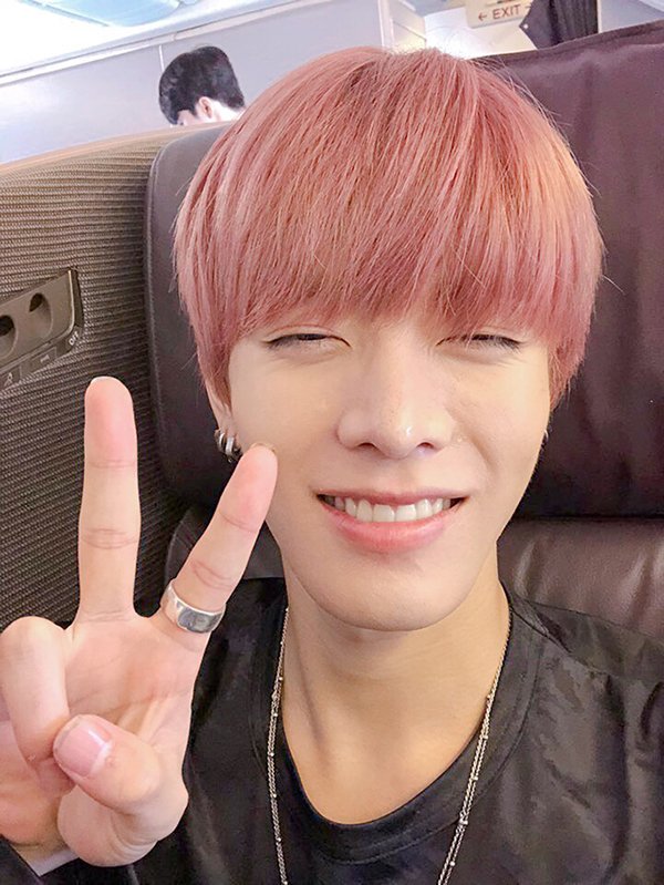 NCTDREAMCENTER's tweet photo. 181026 NCT 'FROM STAR' website update - YUTA.
https://t.co/LSFWoHhOqu

@NCTsmtown @NCTsmtown_127 #HAPPYYUTADAY https://t.co/Kx6yh57RiE