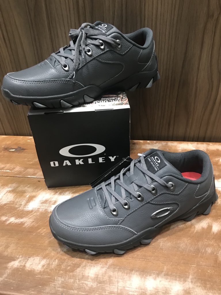 novo tenis da oakley 2018