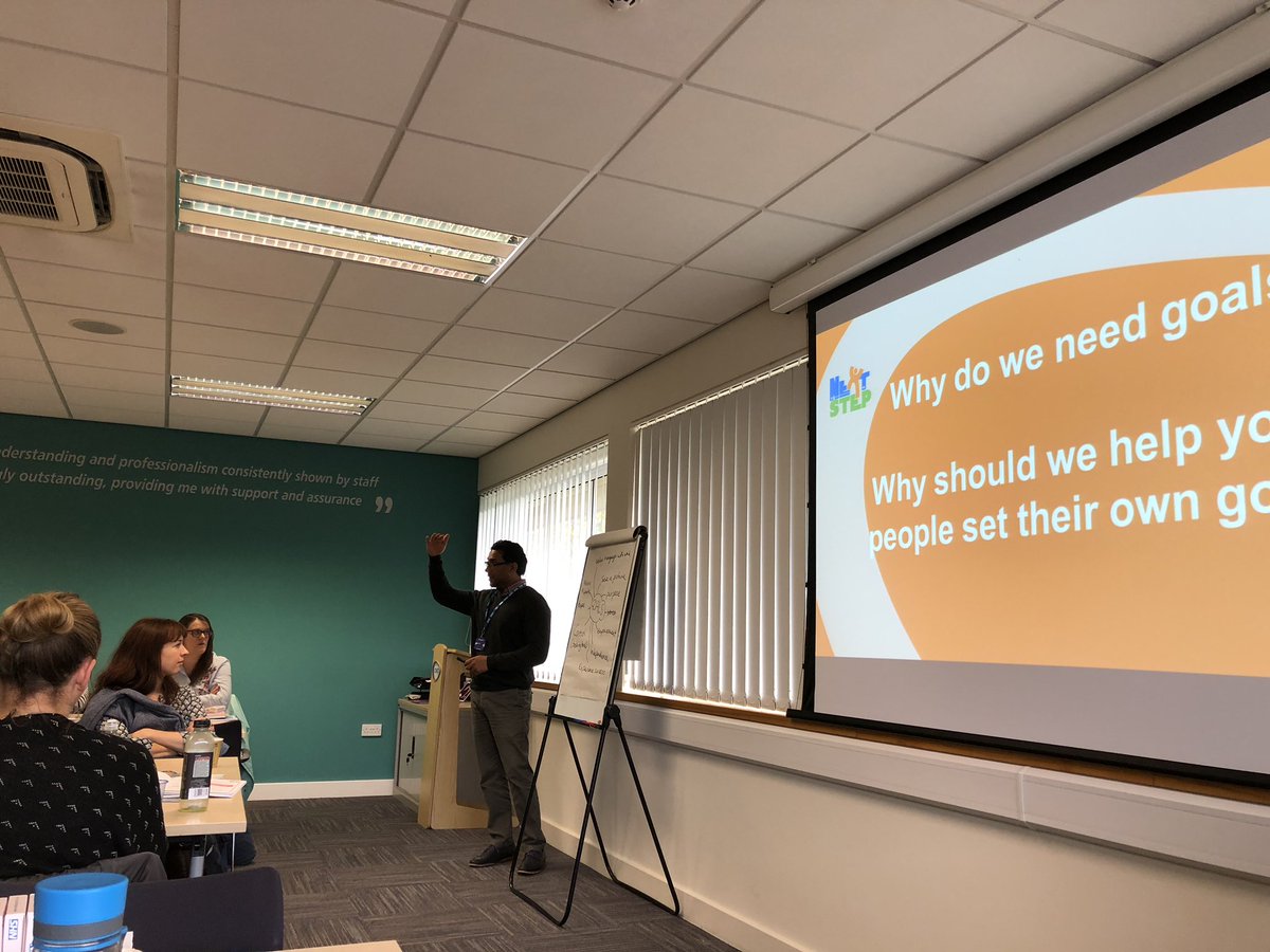 nextstepcards's tweet photo. Why should we help YP set goals? How can we help them achieve them? #NextStepCards #GoalBasedOutcomes @CYPIAPT #CYPMH #personcentred #coproduced https://t.co/1G3Uwciys8