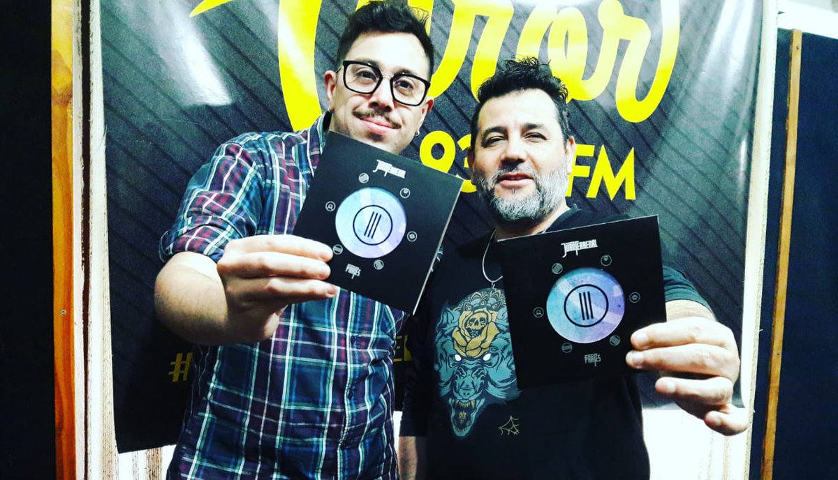 ¡Ahora <a href="/juanterrenal/">juan terrenal</a> en #EstadoDEMENTE!
Sintoniza 93.5 fm o radiofuror.com