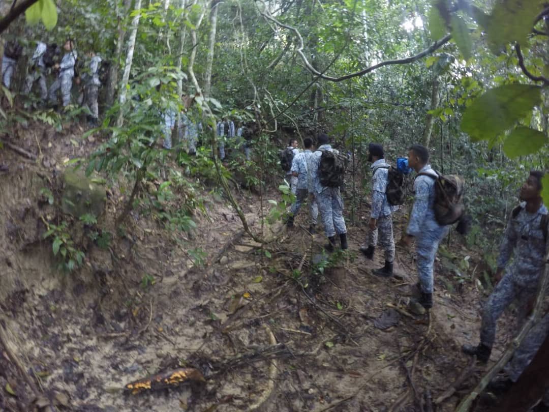 kdsi_1's tweet photo. Warga KDSI I menghadiri Program Jati Diri dan Pembangunan Sahsiah serta Projek Jiwa Murni PDL di Hutan Simpan Royal Belum Tasik Banding pada 23-25 Okt 18. @mykamarul @rusliramli544 @fmyeor @MPPL_TLDM @tldm_rasmi https://t.co/RwsjhOoPgw