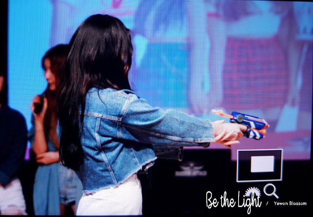 181026 서든어택 팬미팅 프리뷰
#여자친구 #엄지 #김예원 #GFRIEND #Umji #Umzi #オムジ

😍😍😉