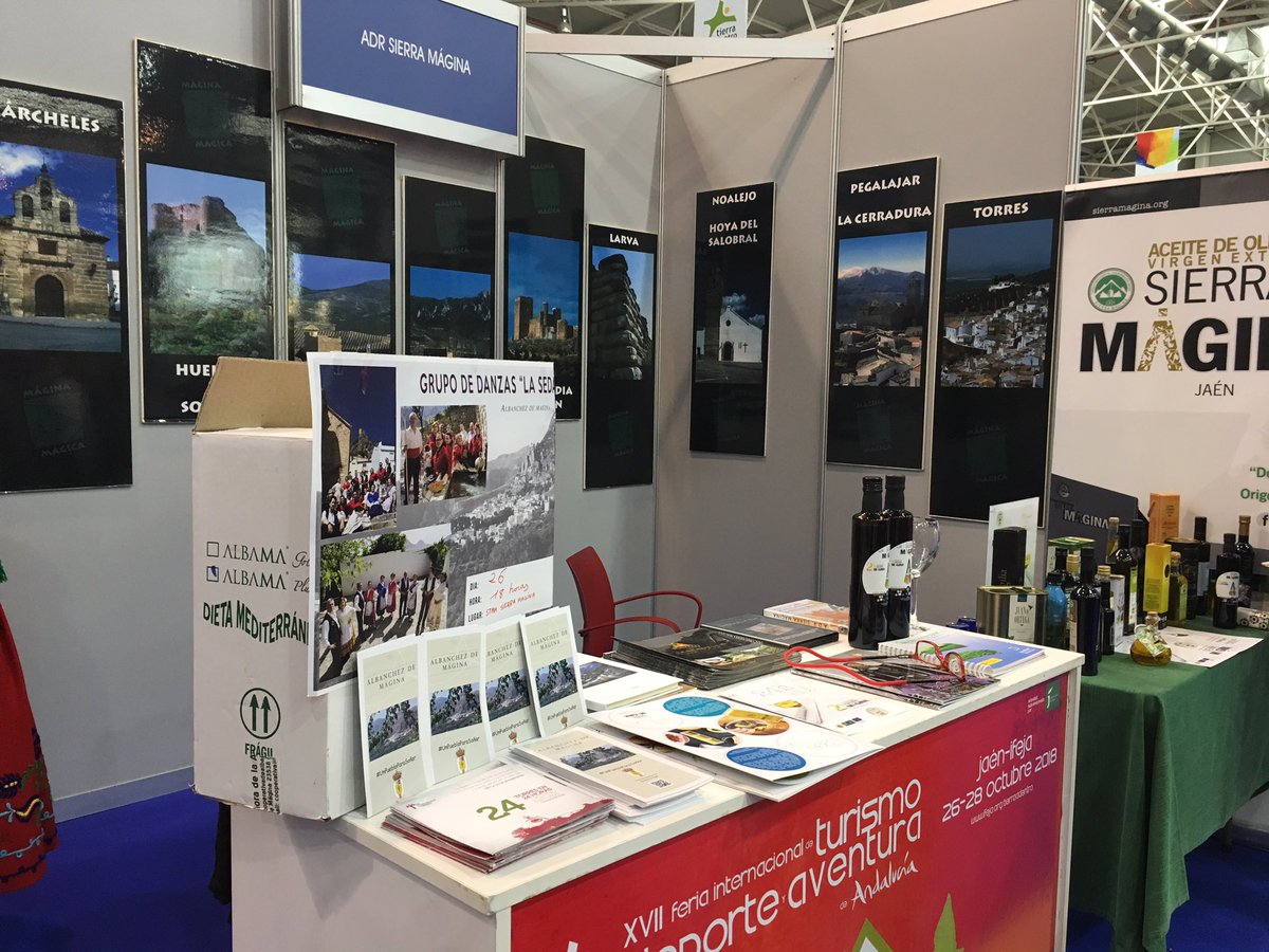 En #TierraAdentro , feria del #turismointerior presentamos nuestro primer #aove de esta campaña junto con todas nuestras marcas en el stand de #SierraMagina  #Jaén