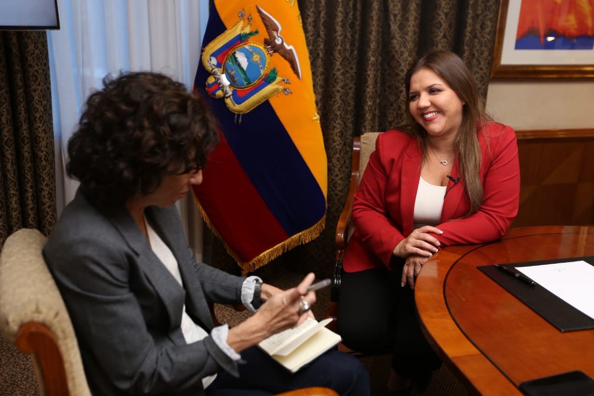 marialevicuna's tweet photo. Gracias a @el_pais, @agenciaefe, @rtve y @rne con quienes conversamos sobre los resultados de la Gira en España y temas de coyuntura ecuatoriana. Hemos visitado Madrid, Valencia y Mondragón cumpliendo varias actividades que beneficiarán a nuestra gente y al país. #LaViceEnEspaña https://t.co/kjn4tJ9YJL