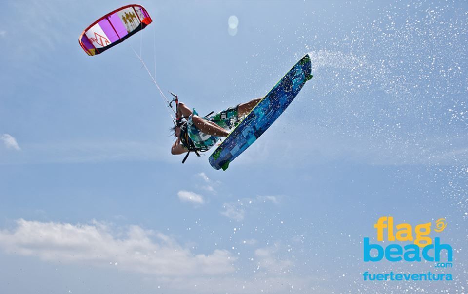 AWE365's tweet photo. Fancy a kitesurfing holiday to Fuerteventura? Here is why it should be to Flag Beach, Corralejo: https://t.co/2UN9pBGXhT
#kitesurfing #Fuerteventura #FlagBeach #corralejo
@CanaryIslandsEN @__Fuerteventura @Corralejo_info @Flag_Beach https://t.co/glZ4WtrH09