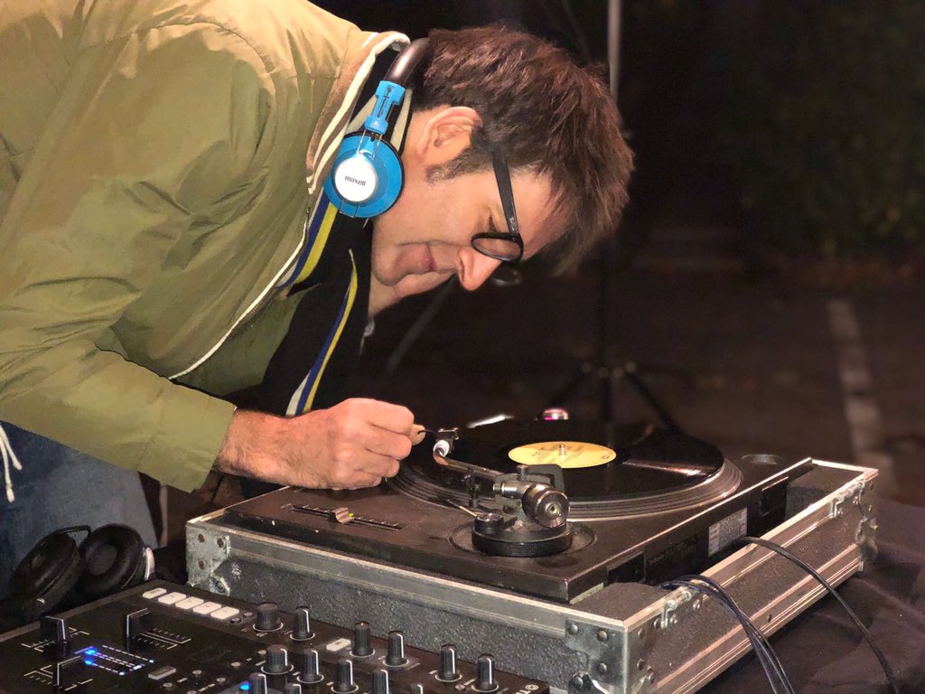 Here we are people!!

Almost an hour in and we’re looking great ... we’ve got vegan, gluten free, things for the meat eaters and of course lots of sweet treats!

Get yourself down here and enjoy the #goodvibes

St Clement’s Church
M21 9AE
Edge Lane

6pm - 10pm