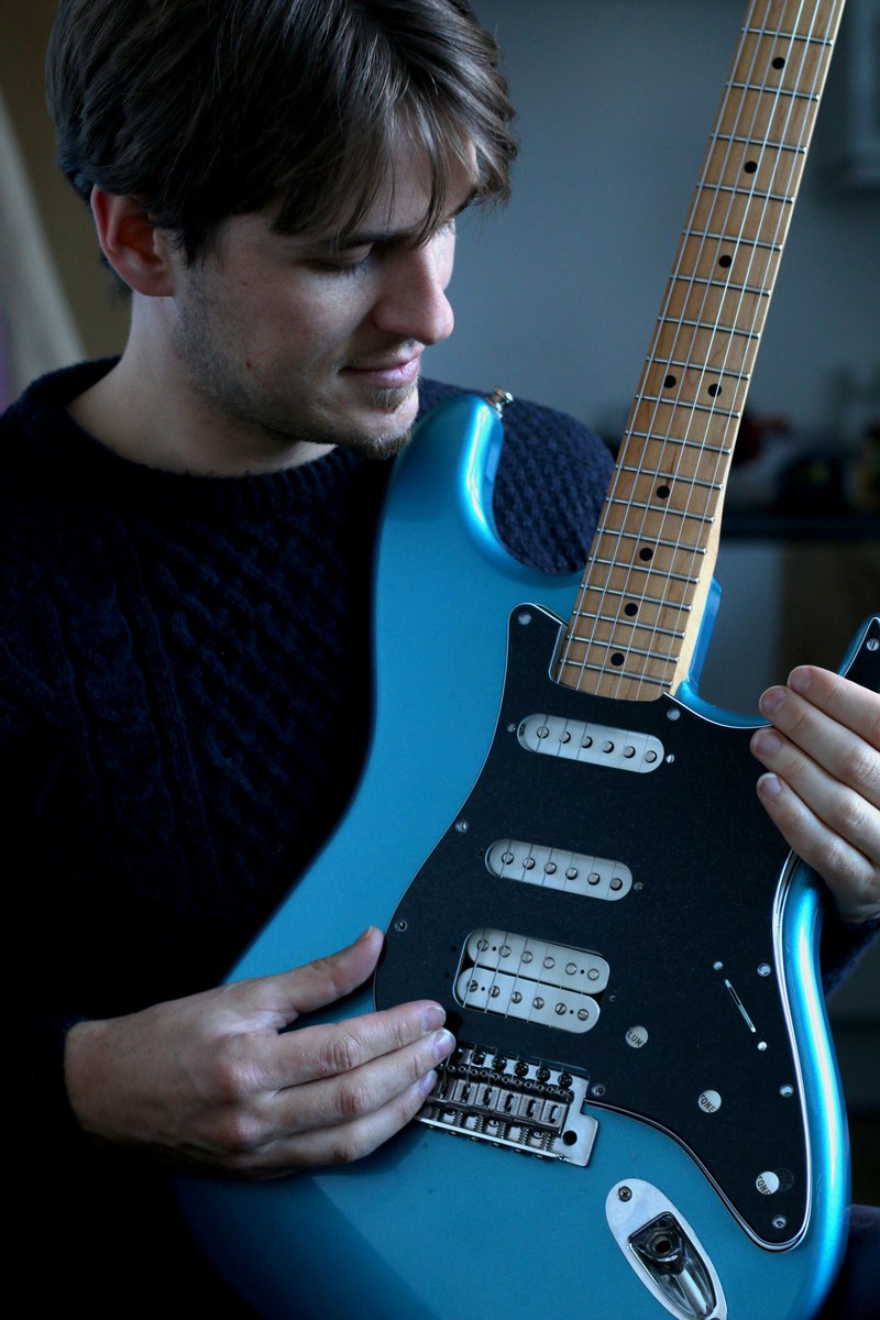 FeathersWnS's tweet photo. Annnddd guess what arrived today?
#BlueyGetsSwitched #FWnS #fender #pickguard #rockmusic #guitar #Blueyguitar #guitarmaintenance #rockduo #independentartist https://t.co/mSOVFLTQPr