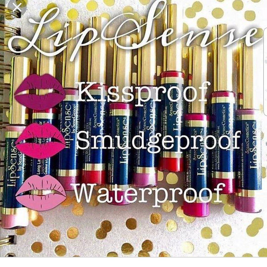 agraves33's tweet photo. If ya want your lipstick to stay put all day, holler at ya girl!!! I am selling this amazing stuff now so I can hook you up! 
.
.
.
#lipsense #waterproof #kissproof #smudgeproof #sidechicklipstick #nolipstickonthecollaroverhere #senegence #distributor https://t.co/brTJx2s45n