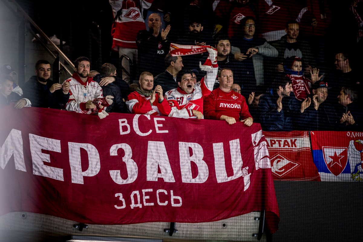 Сегодня за #Спартак в Таллине болеет не только гостевой сектор, но и добрая половина всех зрителей!