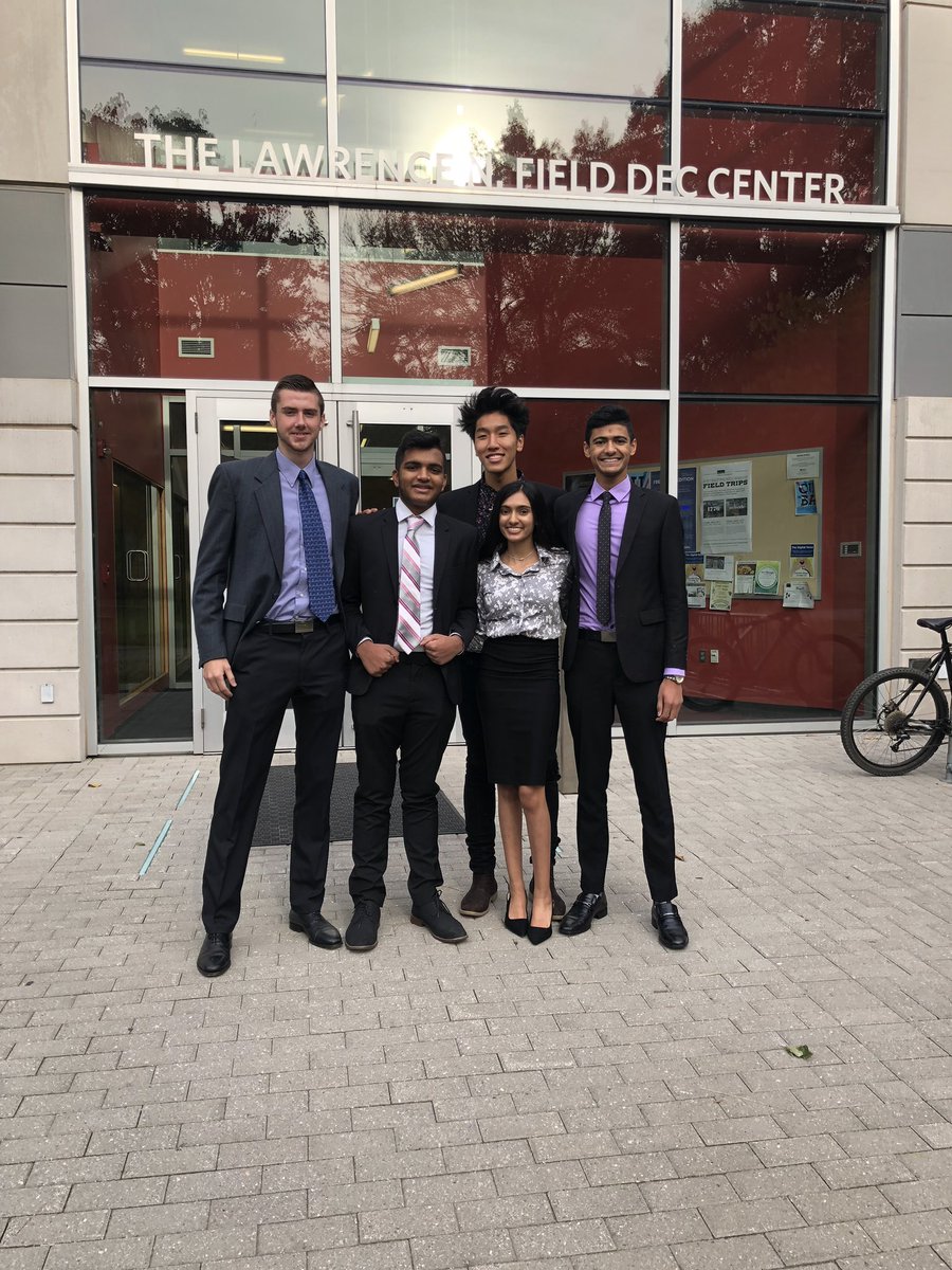 CoachRonMorris's tweet image. BHS DECA at Thomas Jefferson U today for the DECA Mock competition and workshops! Great day with some great members! 2 teams got top 4 in role play! #bhsdeca #padeca #tjudeca18