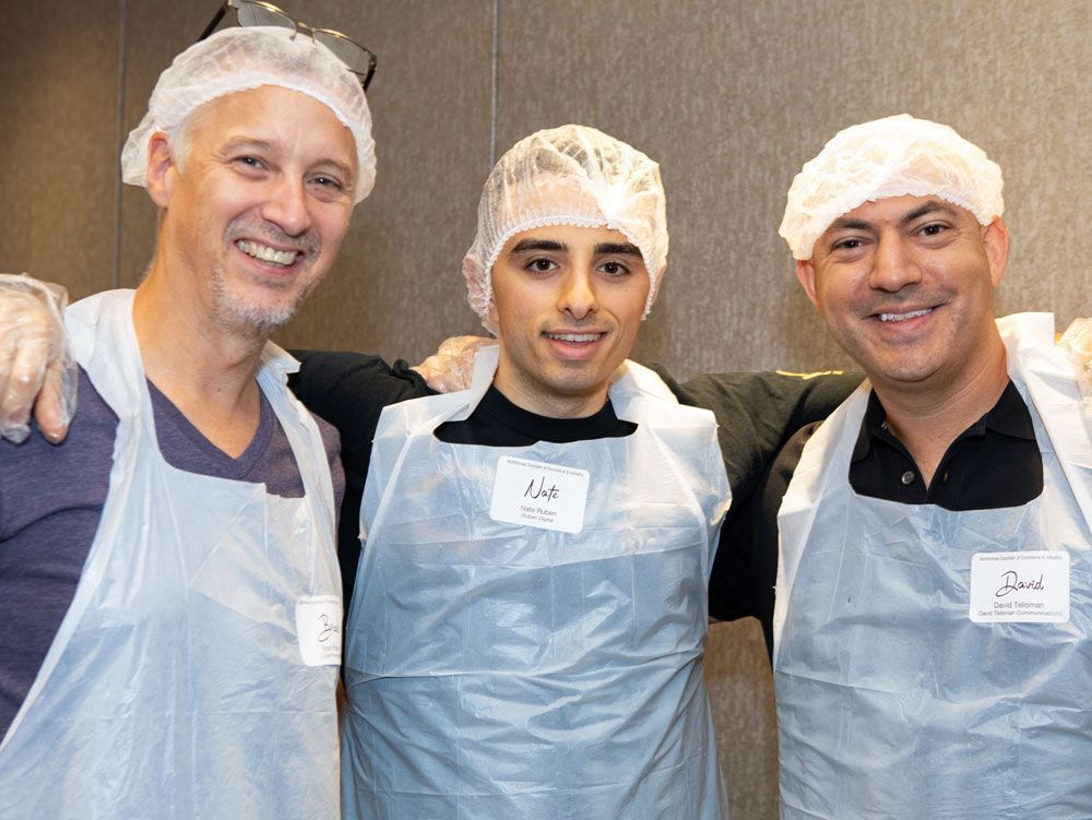 rubendigitalchi's tweet photo. #FlashbackFriday to Nate with friends Brad Floden and David Telisman at Northbrook Chamber annual Meal Packing event with Feed 6!🤝
#mealpacking #feed6 #volunteering #giveback #northbrookchamber #rotary #annual https://t.co/ud2vgTqkFt