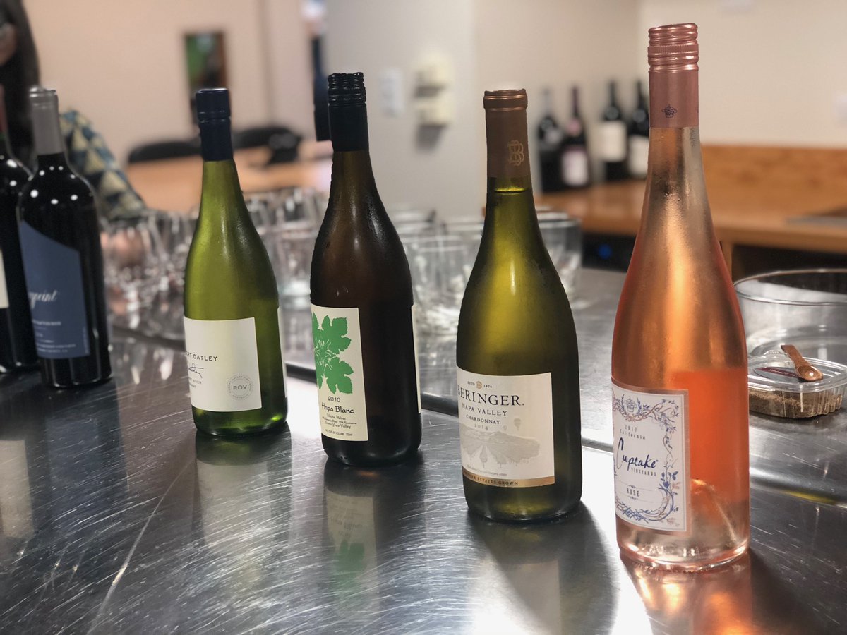 BZPHawaii's tweet image. #OrgSpotlight Congratulations to @DTL_hawaii and @WCITarch for becoming #BlueZonesProjectApproved worksites! Both organizations celebrated with Wine @ 5, yummy goat cheese and healthy snacks! #BZPHawaii #LiveLongerBetter