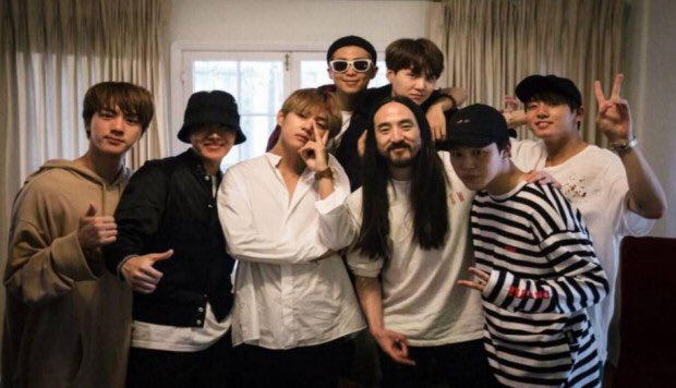 LaviolaOppas's tweet photo. Mis bbs con Jesus :v ❤️❤️❤️ https://t.co/t7kwTXFBsh