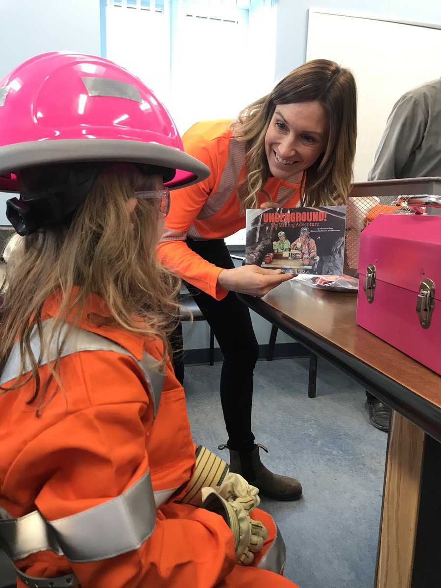 There was so much love from <a href="/Sherritt_Intl/">Sherritt International</a> <a href="/Goldcorp_Inc/">Goldcorp</a> &amp; the mining industry on fulfilling Aleisha’s @MakeAWishTCO wish to be a Miner yesterday! Thank you to all of the companies who participated behind the scenes in making this little Gall feel that she belonged 💙⛏