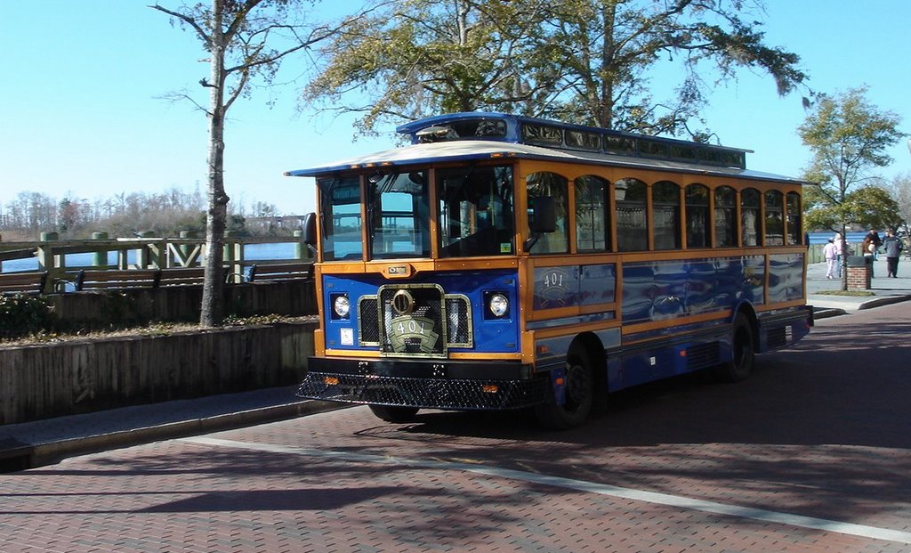 WilmDowntown's tweet photo. If it's happening in #WilmingtonDowtown, we're talking about it on #TrolleyTalk aired each Friday on @FoxWilmington!  See https://t.co/aw8CGCQffs to find out what #RhondaBellamy has to say about #ArtsOverFlo #FourthFriday #SupportLocalArtists https://t.co/p5gjojwV2M