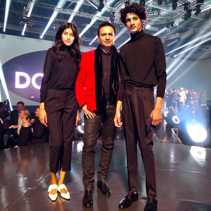 EML_In's tweet image. Check out what @VOGUEIndia  has to say about our association with Elite Model Look! We’re proud to be taking forward India’s modelling scene to a global platform, and this is only the beginning. 

Read more here – vogue.in/content/how-ma…