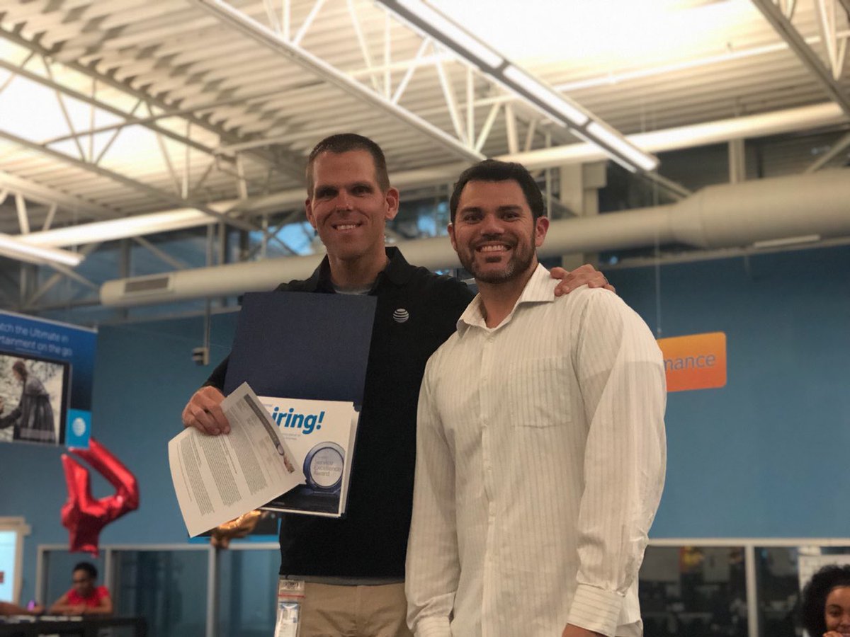 BartonTonyLeb's tweet photo. This gentleman: @AusbrooksSteven is a 3 time SEA Winner!! Extraordinary leader and one of the best in the business! @anthonyetuggle @banks_dvb https://t.co/UocdZtIJPK