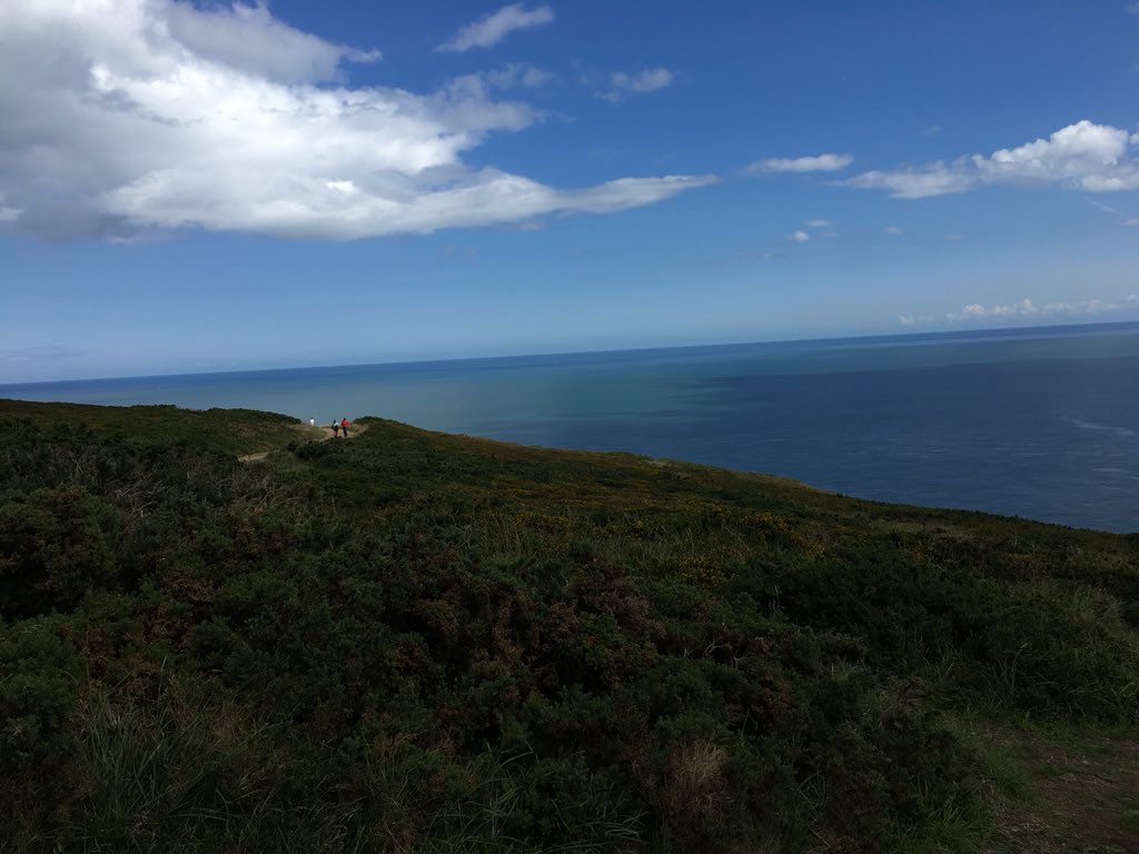 TrueheartTrav's tweet photo. Howth is such a peaceful place. It was nice to spend some time away from the bustling city of #Dublin and relax. #howth #ireland #womenintravel https://t.co/5eI8dEaEP1
