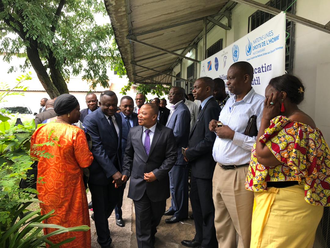mdhcongo's tweet photo. Ce matin, le Centre Carter à Kinshasa a servi de cadre d'échanges à l'occasion de la Journée de Sensibilisation sur l'éducation aux #DroitsHumains comme outils de prévention contre la #Torture. @rdc_cndh @MONUSCO @MDHCongo  #SOPROP @USEmbKinshasa @unjhro @CongoMdj @ONU_fr https://t.co/53GaliFtXN