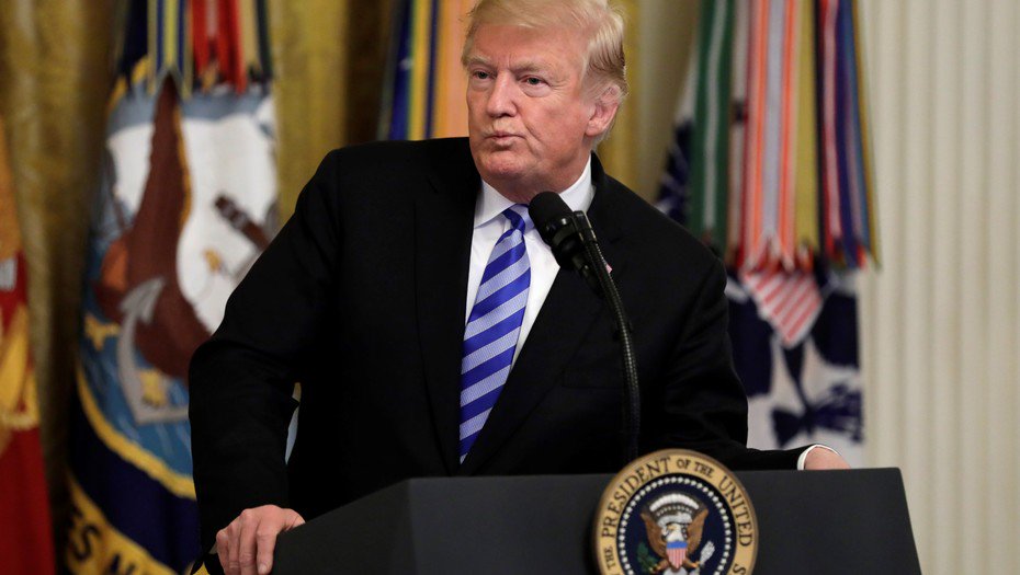 #Trump pretende cerrar la frontera a solicitantes de asilo #CaravanaDeMigrantes 

bit.ly/2EKYKhV