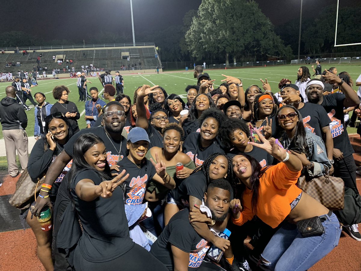 SirLeviD's tweet image. we are family ❣️ #OPerrtWalkerHomecoming #Classof2009 Lit 🔥