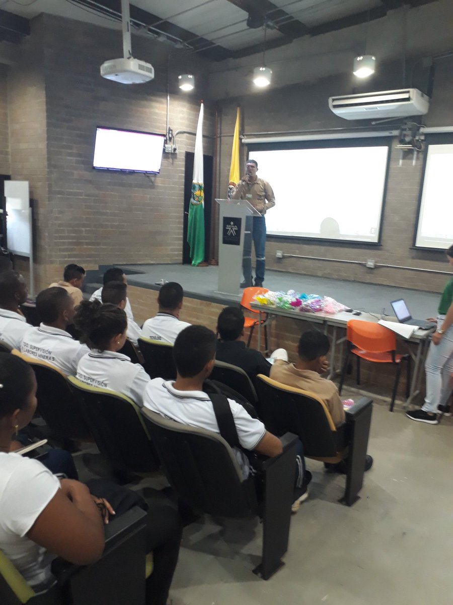 JHONjMESA23's tweet photo. Participación learner's got talent! @Farid_Figueroat @SENAComunica @Ayalapsenaeduc1 @SBDIR_SENACFMA #semanaDeidioomasSENA #languageweekCFMA https://t.co/5lSsmIqbiS