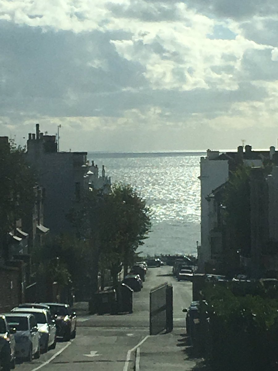 FireTrainingRaj's tweet image. Lucky with the weather today...another large group of #NHS #FireWardens received training. It was a lovely sunny morning during the live #FireExtinguisher #Training. Now it’s hammering down but with blue skies ahead, hopefully the sun will return for the weekend.