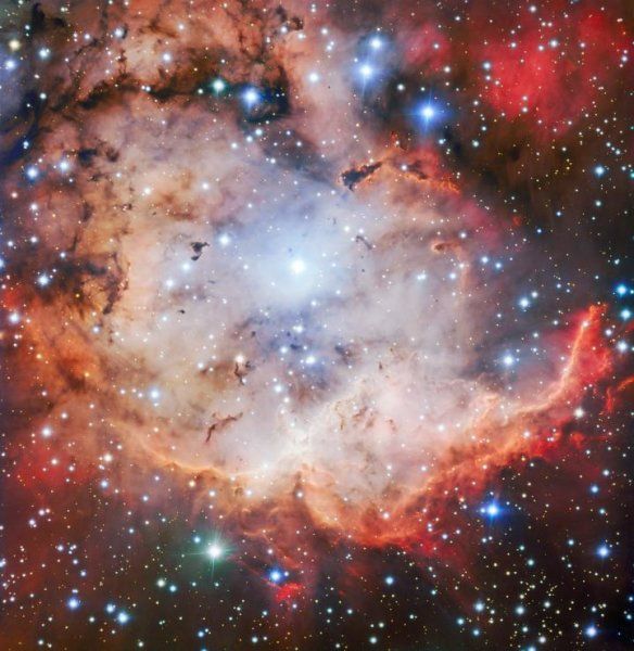 talius's tweet photo. The #Pirate of the #Southern #Skies
#FORS2, an instrument mounted on ESO's Very Large Telescope, has observed the active star-forming region #NGC 2467 - sometimes referred to as the #Skull and #Crossbones #Nebula. https://t.co/418nZFMptR https://t.co/vLy8zmsHKs