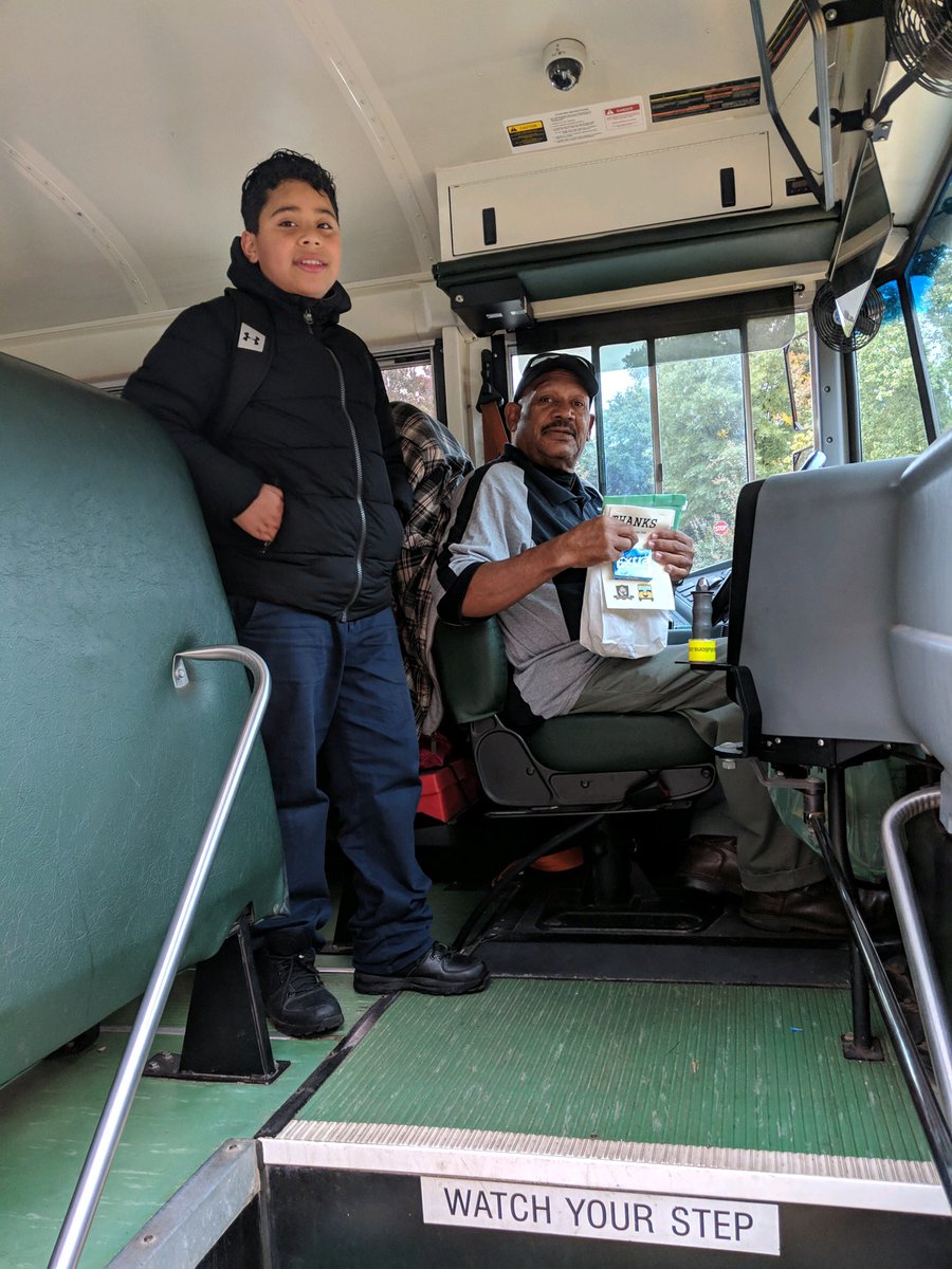 GNSES_PGCPS's tweet image. We love and appreciate our bus drivers!  @pgcps #bussafetyweek