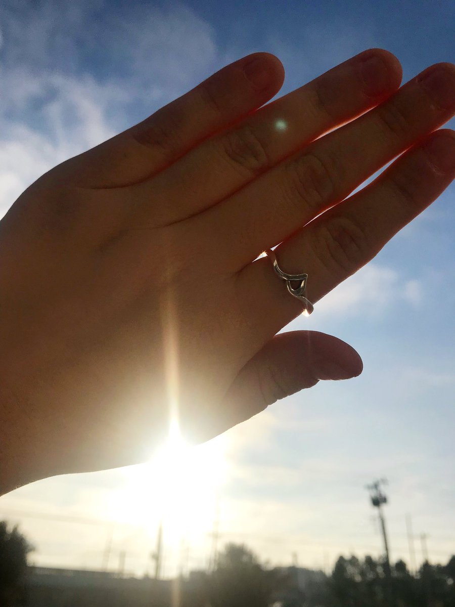 KinseyChae's tweet photo. I got this ring yesterday as a reminder to laugh more, love harder & smile bigger #SmileLikeSam https://t.co/qduGfMsoA9