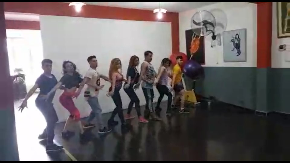 Listos para mañana la GRAN FINAL!!! #10alafama2018 
Muy muy contenta de poder participar una vez más de esta linda experiencia♡ y de ayudar a mis amigos de FAMA 5 ✋ 
● Nos queres ayudar con tu voto? Es muy fácil! Envía un wpp al número 3875952000 con la palabra VOTO FAMA 5 ●