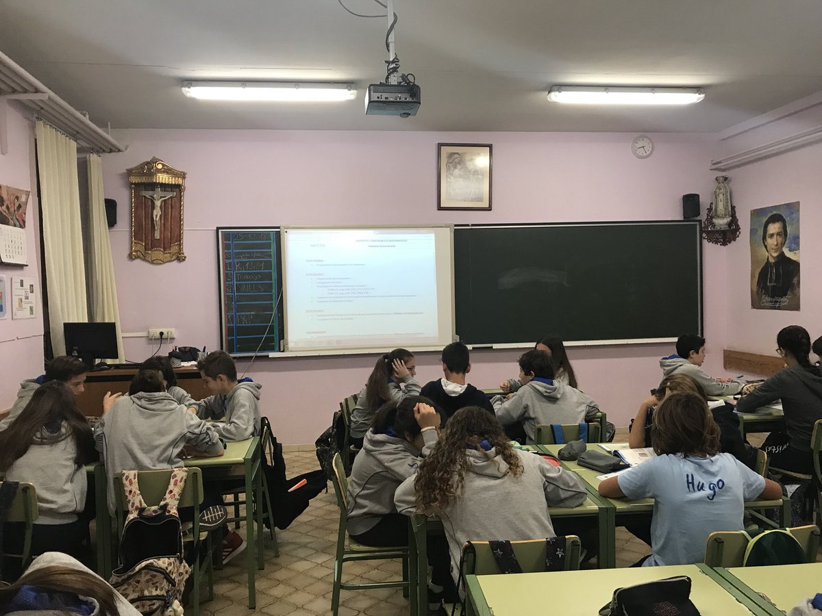 MarSa2ESO's tweet photo. Comenzamos el proyecto “Construir las Matemáticas” #Cooperativo #ABP #Apprendo #Maristas #Salamancaenruta https://t.co/Fm8I0JsSdB