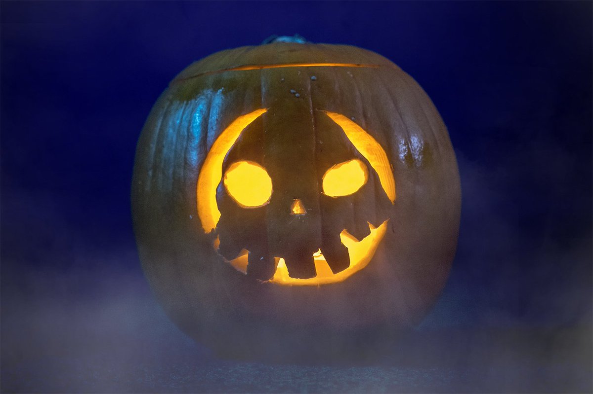 PlayStation's tweet photo. Trick or treat! Get ready for a new look at MediEvil for PS4 — new trailer debuts on Halloween at 7am Pacific https://t.co/S4hK9Et36K