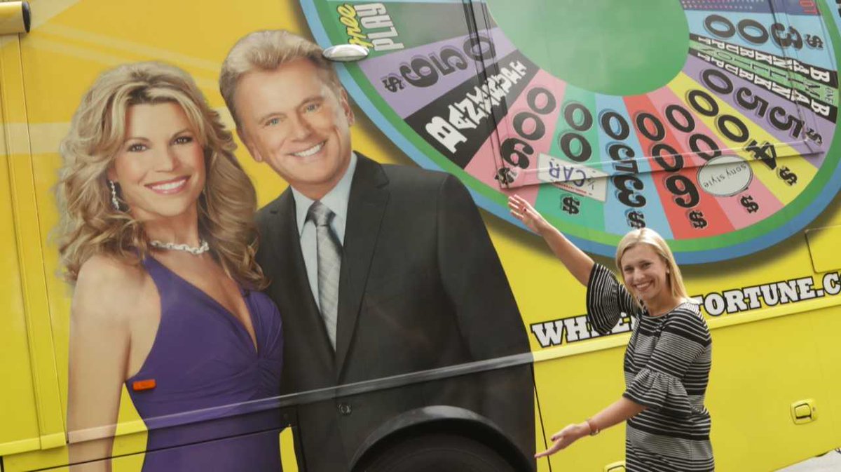 8NEWS's tweet photo. Who had the best "Vanna hands?" We're excited @WheelofFortune's #Wheelmobile is in #RVA looking for contestants. Here's how you can audition --> https://t.co/XpYkuS4eUF 
@Sierra8News @Aaron8News @Constance8News @amysimpson8news https://t.co/brKVhaOkwh