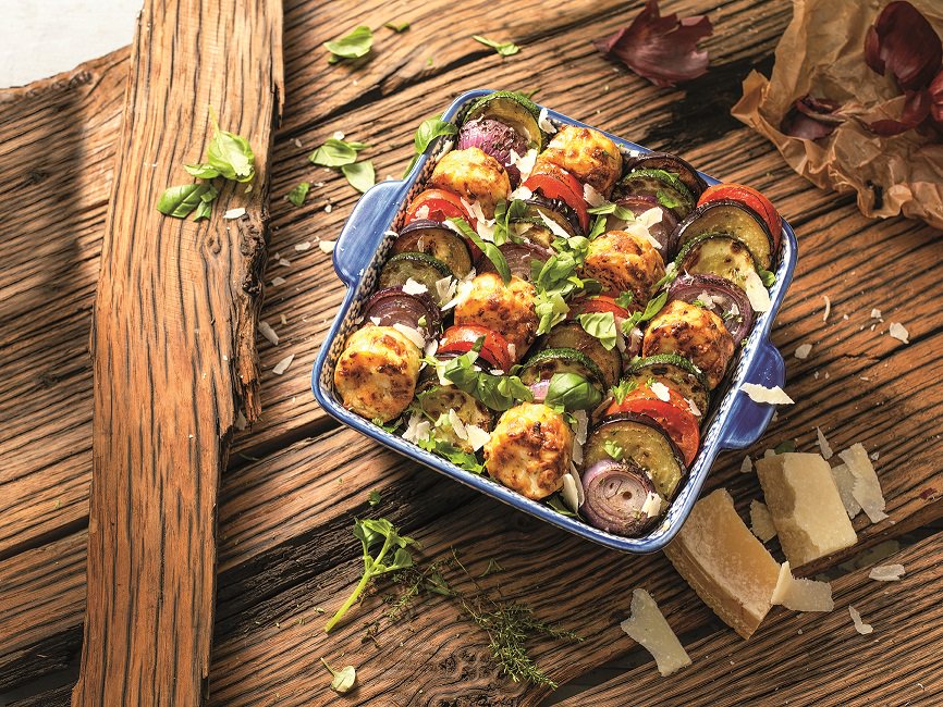 AvikoUK's tweet image. Tomorrow is #NationalPotatoDay! Whether its chips, wedges, gratins or jackets, discover how our extensive range can enhance your menus. aviko.co.uk/product-range