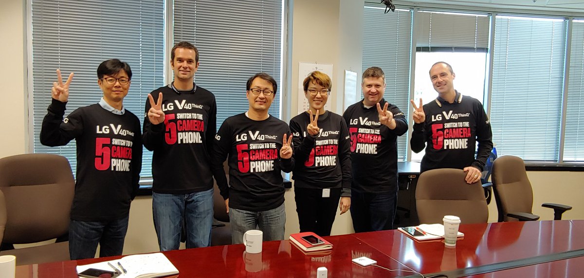 bruce_sokol's tweet photo. LG Sprint squad ready for a big V40 ThinQ weekend. The 5 camera phone $20/month for new and upgrades!  @SellWithLG @LGUSAMobile https://t.co/75t8Oz23ds