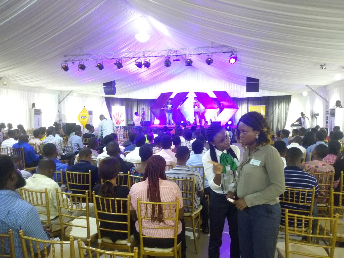 iam_esinbj's tweet photo. #YESS2018 #LEADINGSUSTAINABILITY People are really engaging the hall is filled #akwaibomtotheworld https://t.co/nUe3FvxF1N