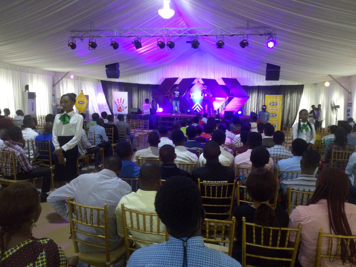 iam_esinbj's tweet photo. #YESS2018 #LEADINGSUSTAINABILITY People are really engaging the hall is filled #akwaibomtotheworld https://t.co/nUe3FvxF1N