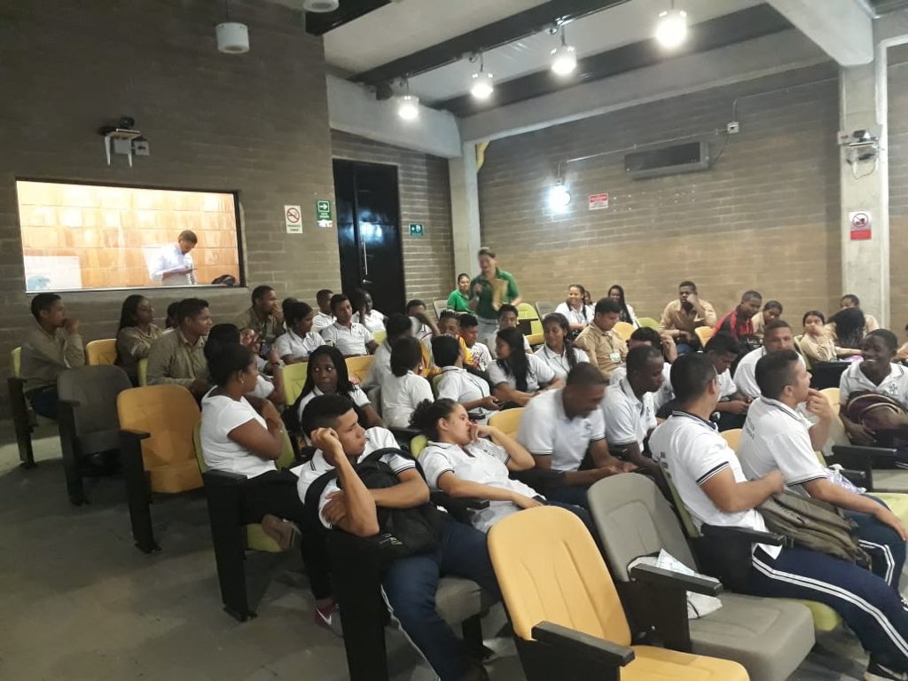 Const1S's tweet photo. Participación learner’s got talent! @Ayalapsenaeduc1 @SBDIR_SENACFMA @Farid_Figueroat @SENAcomunica 
#semanaDeidiomasSENA 
#languageweekCFMA https://t.co/c2VXpSulIy