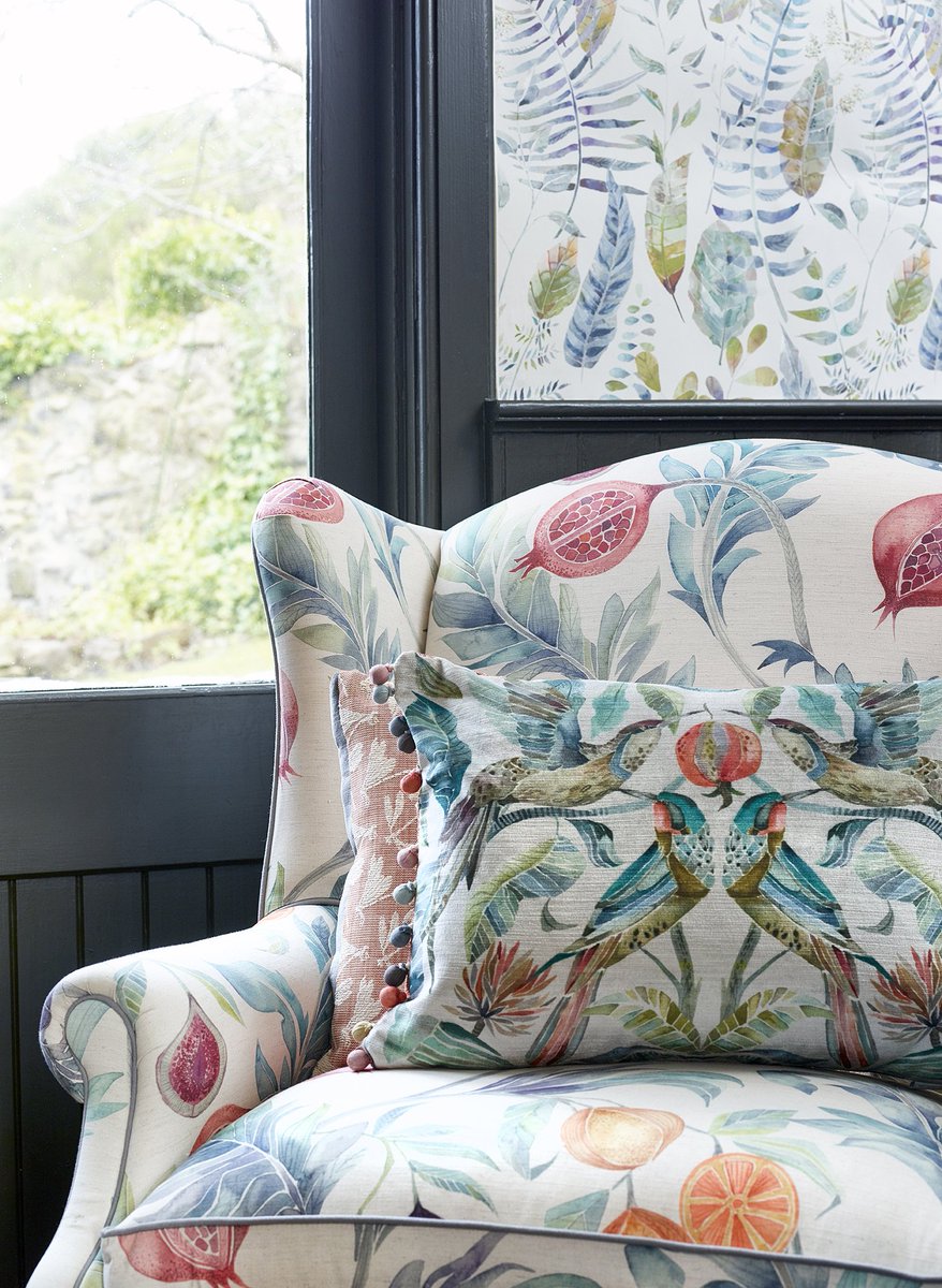 VoyageDeco's tweet image. Did you know that we also have an Instagram page? Why not head on over and follow us! 📷 bit.ly/2nPqI0F #voyagedeco #instagram #studioimage #behindthescenes #studio time