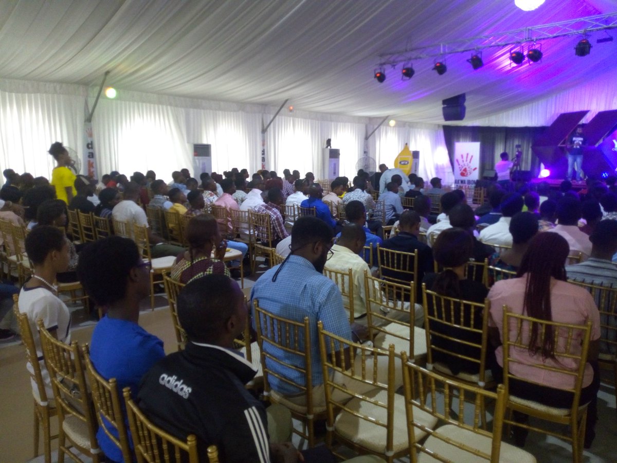 iam_esinbj's tweet photo. #YESS2018 #LEADINGSUSTAINABILITY People are really engaging the hall is filled #akwaibomtotheworld https://t.co/nUe3FvxF1N