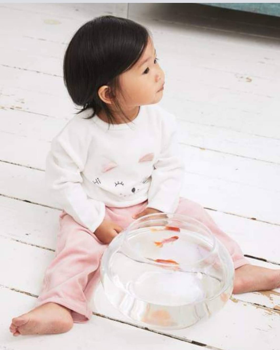 ChoiceKalinas's tweet photo. https://t.co/czKYEWOuiE
Share if you like! Tnx so much for that. 💜
Follow @kalinaschoice for more!
Tag @kalinaschoice
#beautiful #beautifulbaby #cutebaby #child #cuteangels #babysmiles #cutebabies #prettybaby #littlebaby
#cutie #littlebabygirl #baby https://t.co/v9rikiiEZy