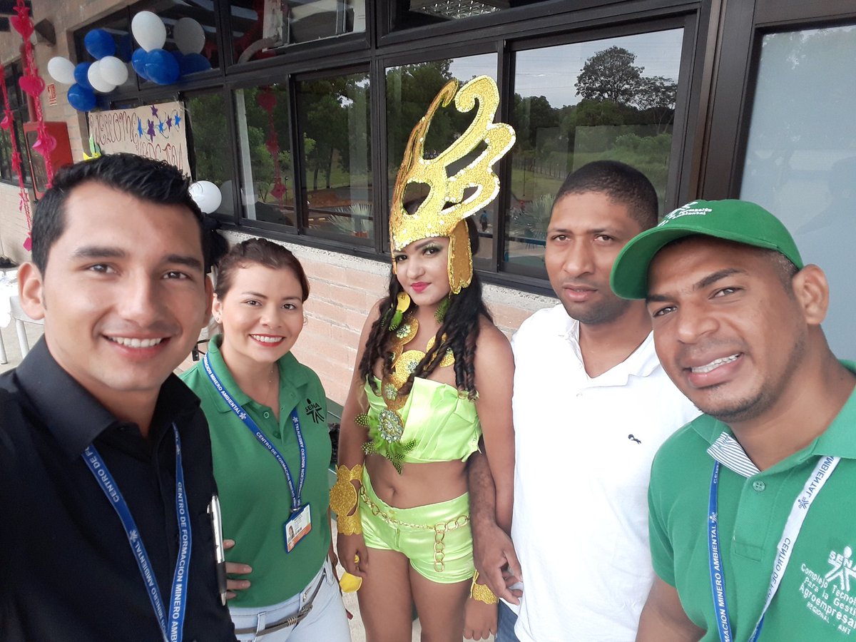 JHONjMESA23's tweet photo. Walking around the world @Farid_Figueroat @Ayalapsenaeduc1 #languageweekCFMA #semanadeidiomassena https://t.co/wxcV4tQ6tI